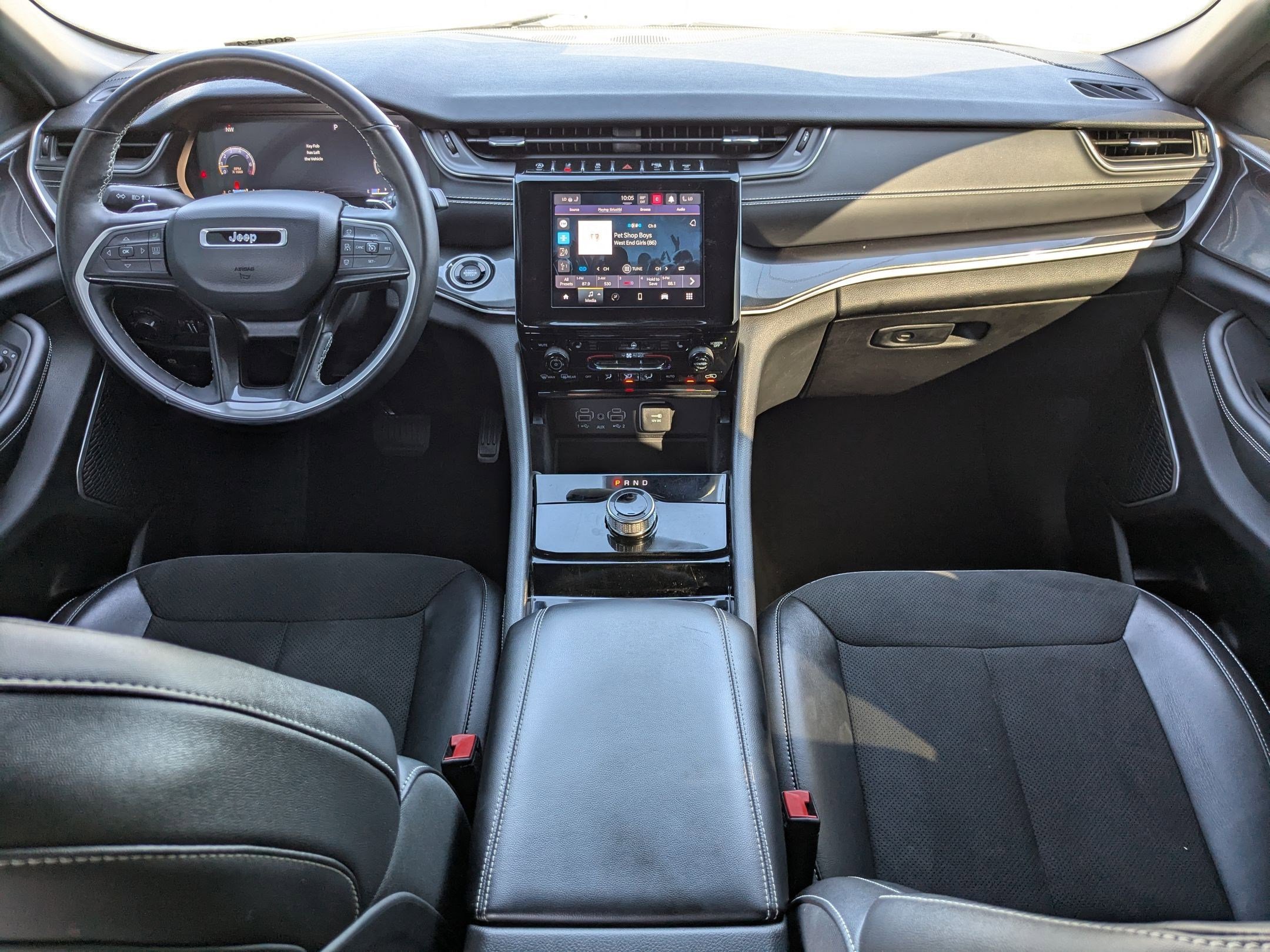 2022 Jeep Grand Cherokee Altitude photo 17