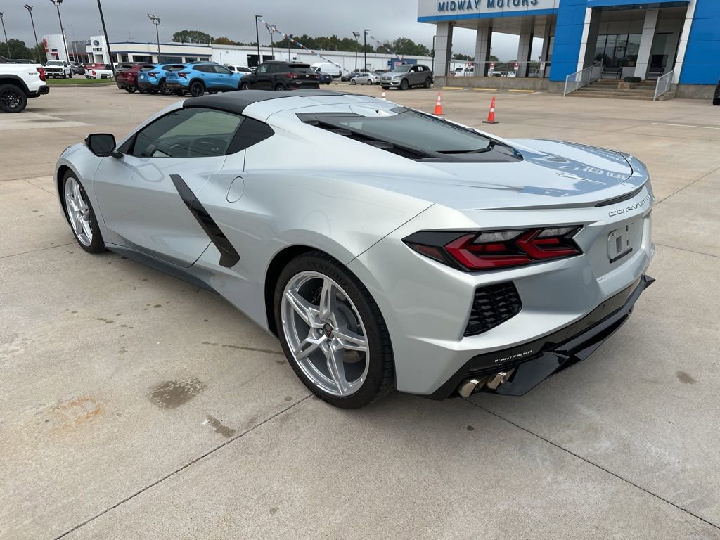 2021 Chevrolet Corvette Stingray 2LT photo 18