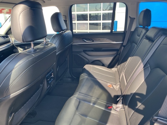 2023 Jeep Grand Cherokee Limited photo 27