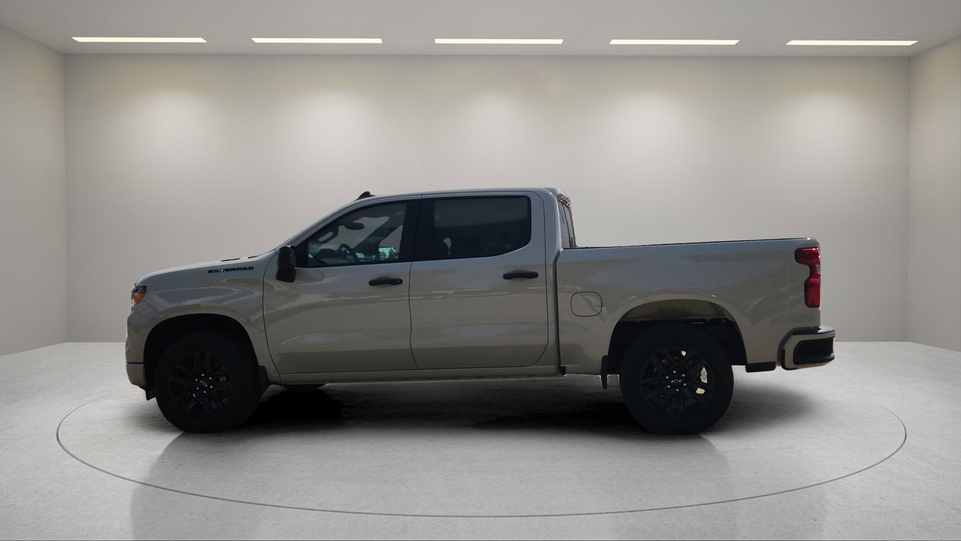 2026 Chevrolet Silverado 1500 Custom photo 4