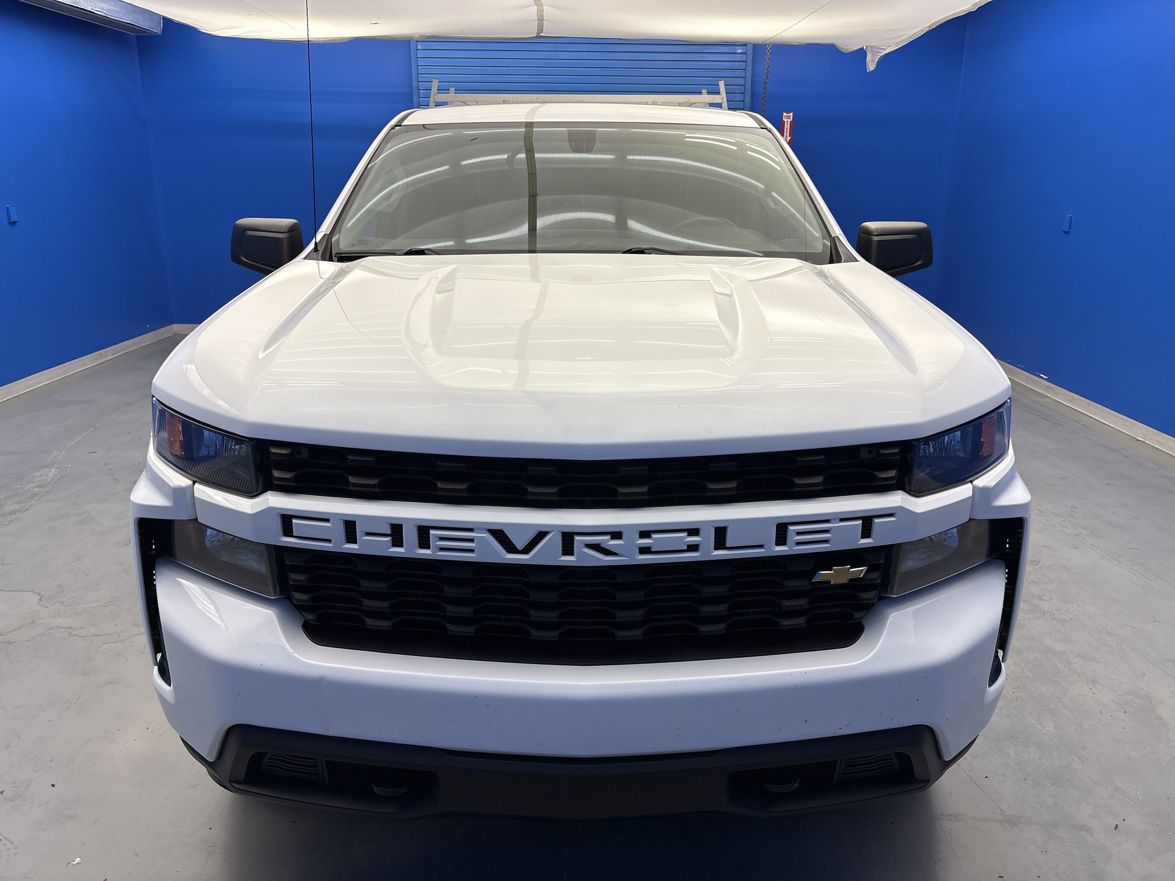 2020 Chevrolet Silverado 1500 Custom photo 3
