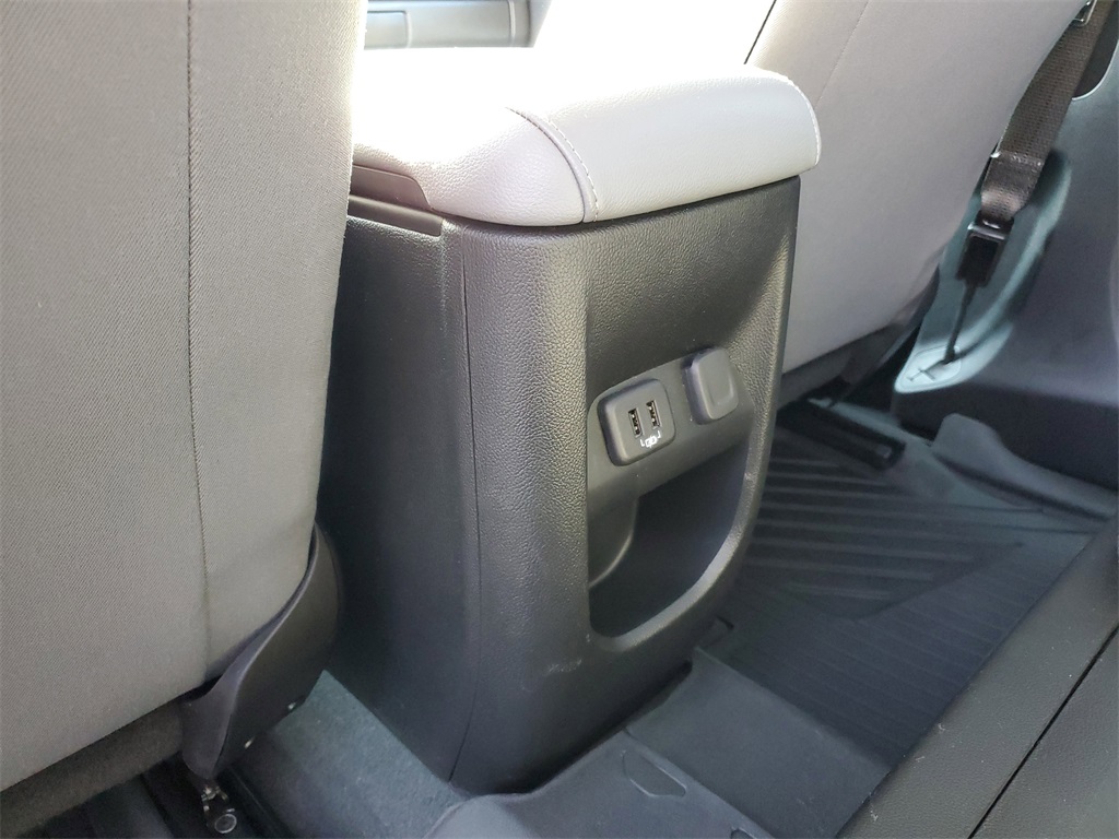 2019 Chevrolet Colorado LT photo 24