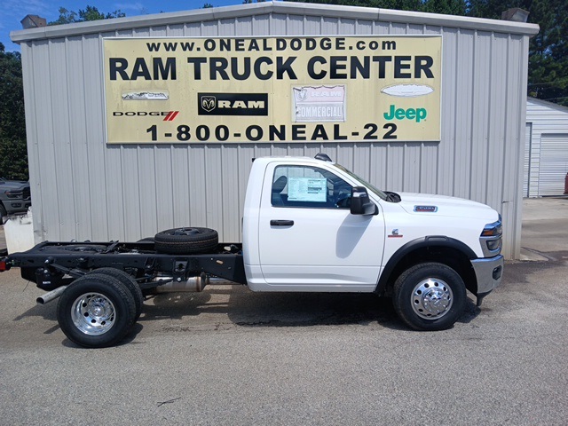 2026 Ram 3500 Tradesman photo 2