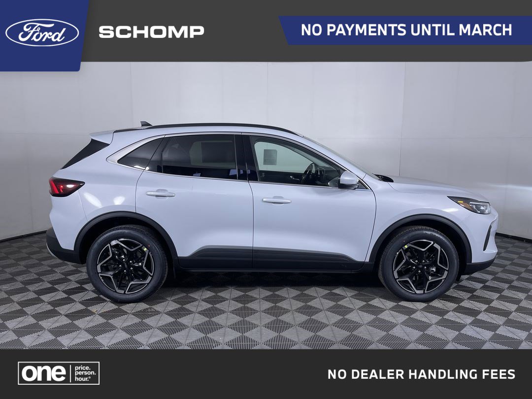 2026 Ford Escape Platinum's photo