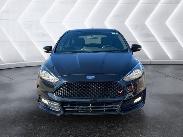 2018 Ford Focus ST photo 2