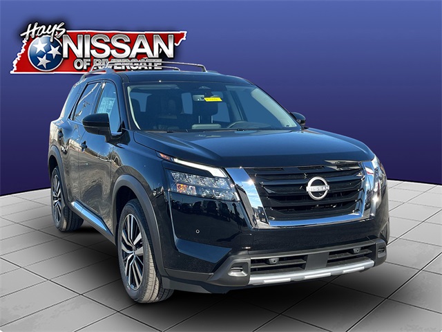 2025 Nissan Pathfinder Platinum's photo