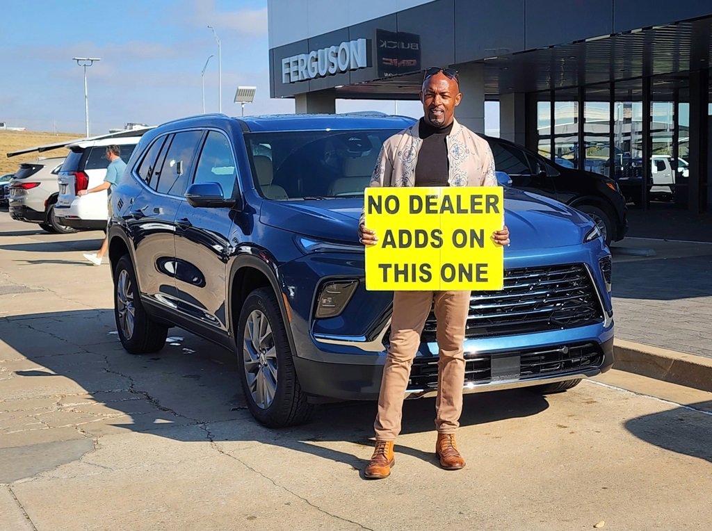 2026 Buick Enclave Preferred's photo