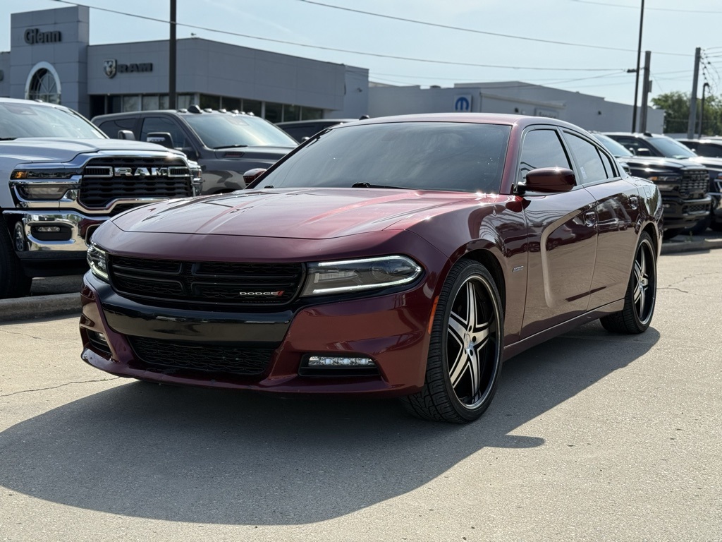 2018 Dodge Charger R/T photo 2