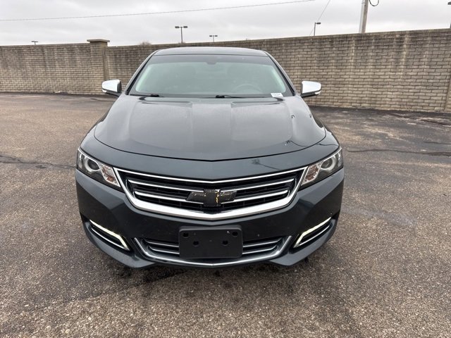 2018 Chevrolet Impala Premier photo 2
