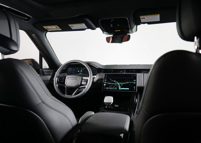 2025 Land Rover Range Rover Sport SE photo 15