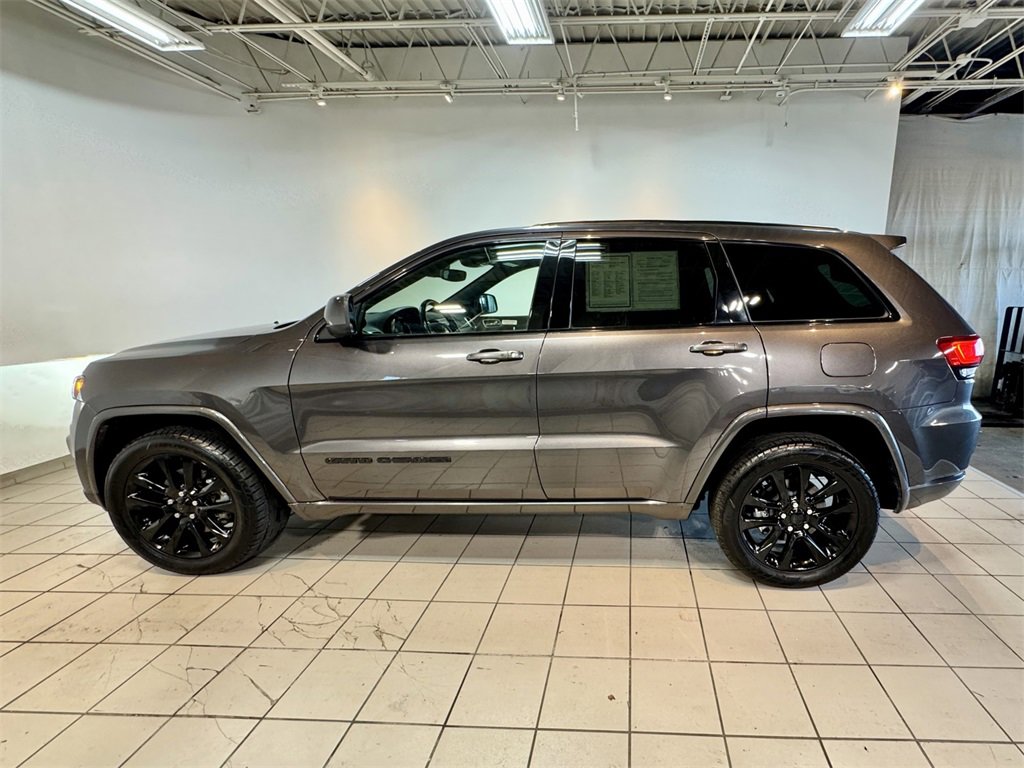 2021 Jeep Grand Cherokee Laredo photo 5