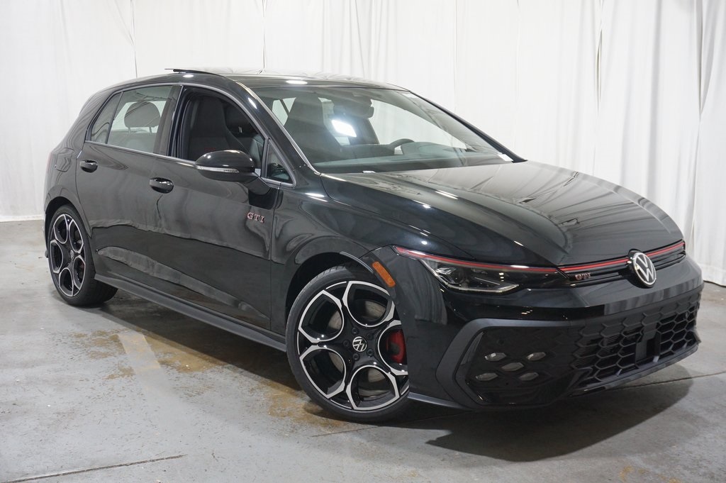 2025 Volkswagen Golf GTI Autobahn photo 3