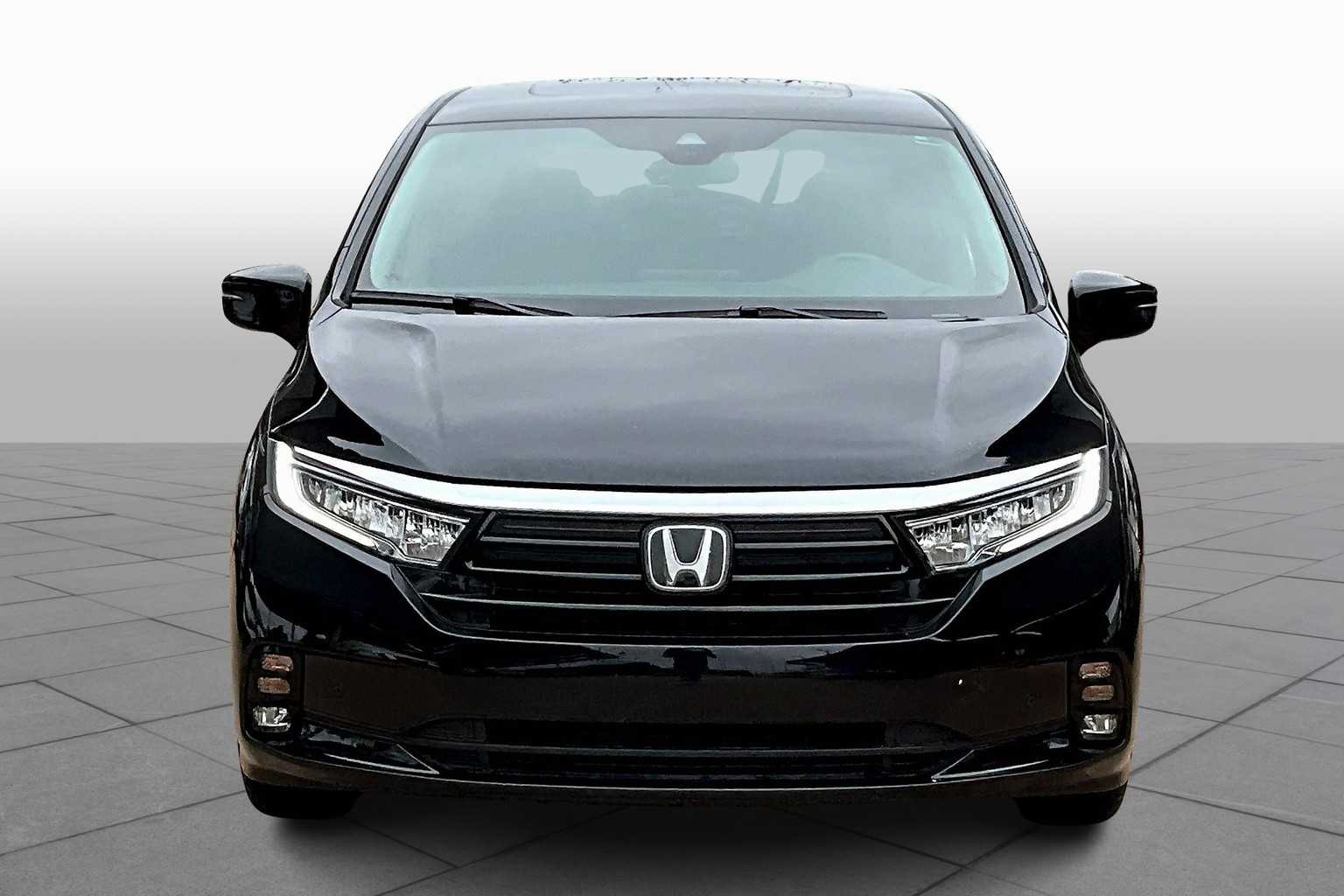 2023 Honda Odyssey Elite photo 3