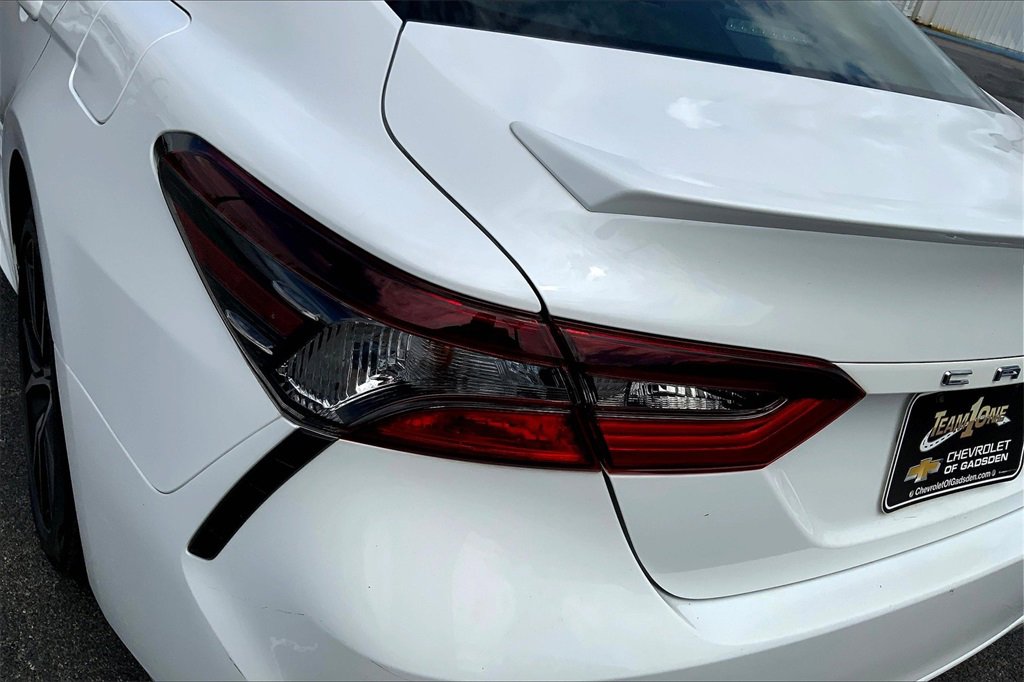2021 Toyota Camry SE photo 28
