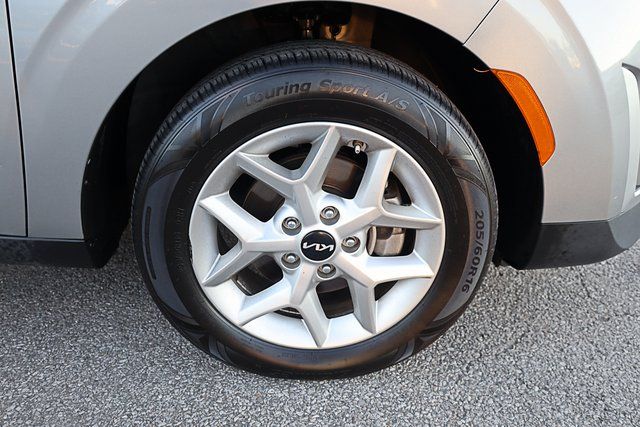 2023 Kia Soul LX photo 9