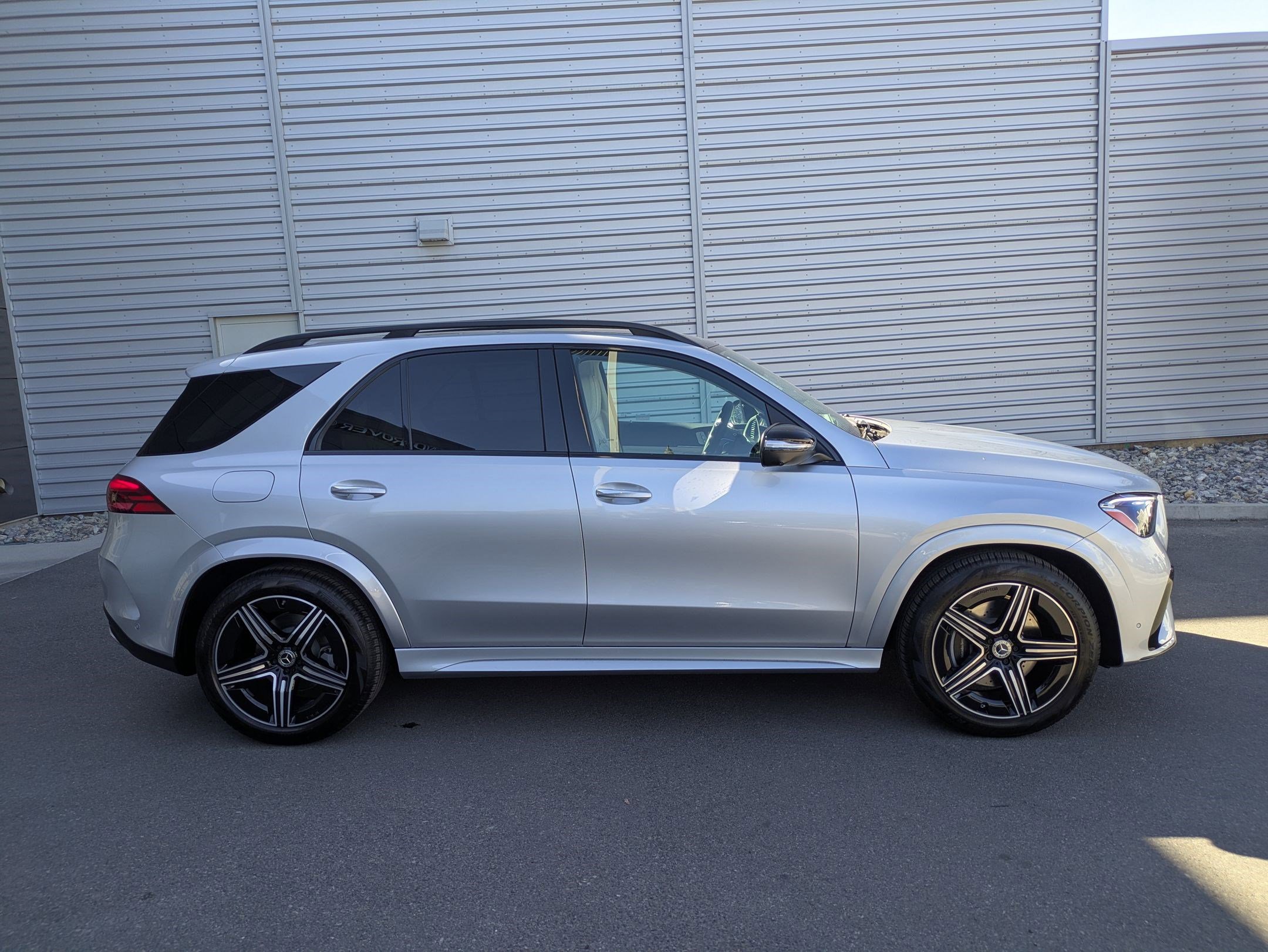 2026 Mercedes Benz GLE 450 4MATIC photo 2