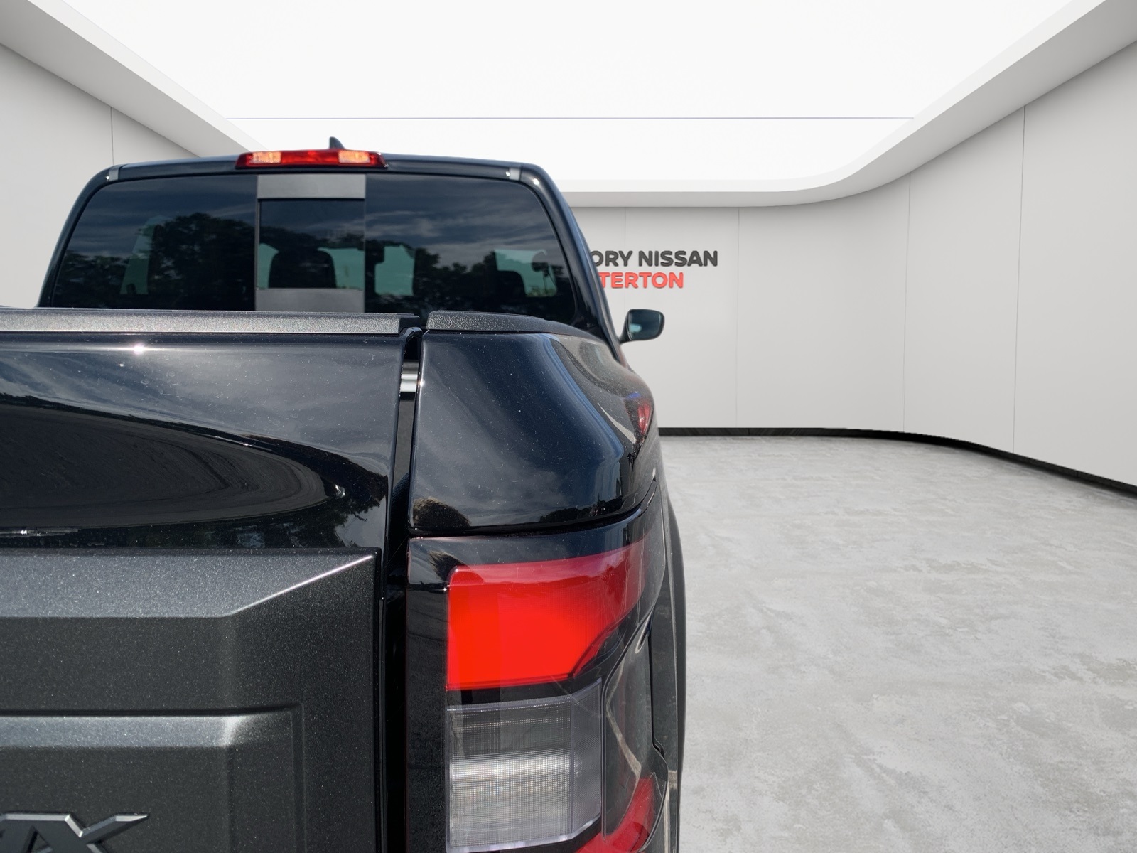 2026 Nissan Frontier PRO-4X photo 3