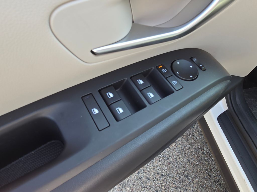 2025 Hyundai Tucson SEL photo 18