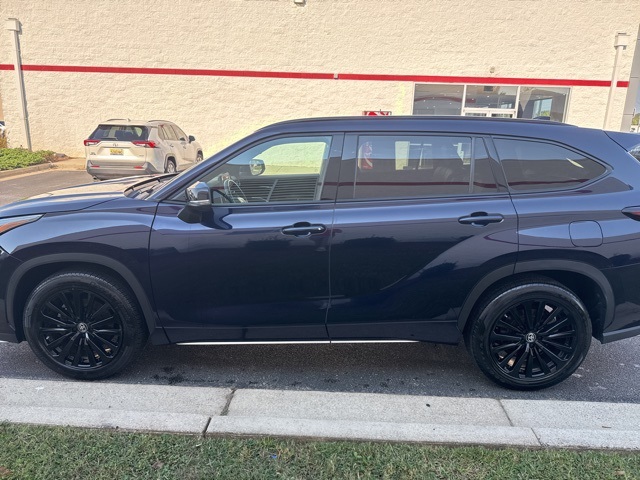 2024 Toyota Highlander XSE photo 4