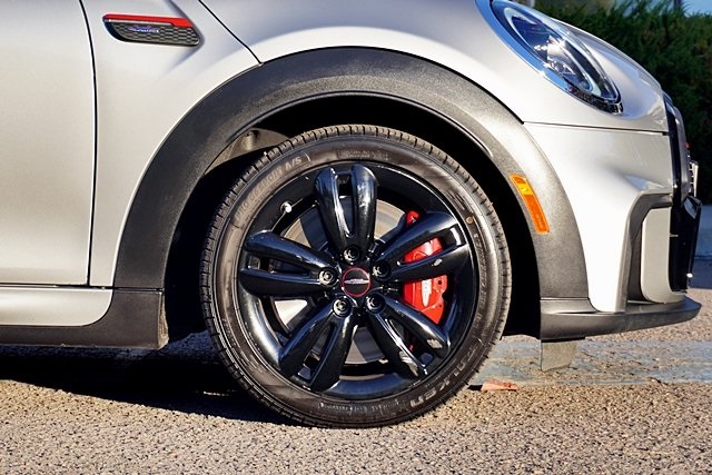 Used 2023 Silver MINI Base image 7