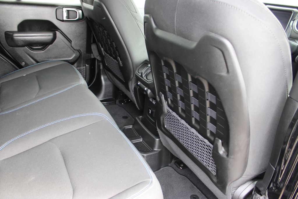 2022 Jeep Wrangler Unlimited Rubicon 4xe photo 44
