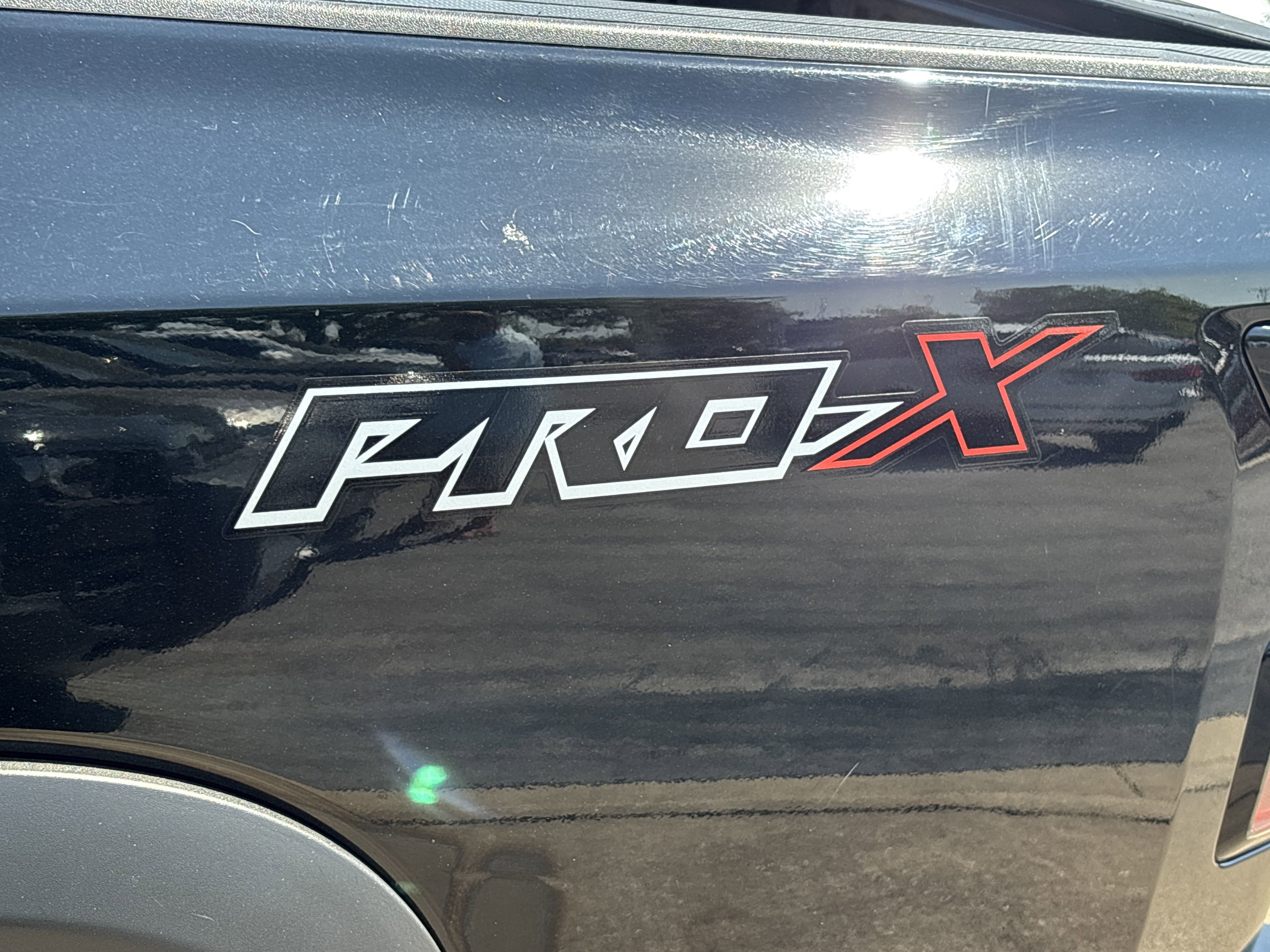 2023 Nissan Frontier Crew Cab photo 4