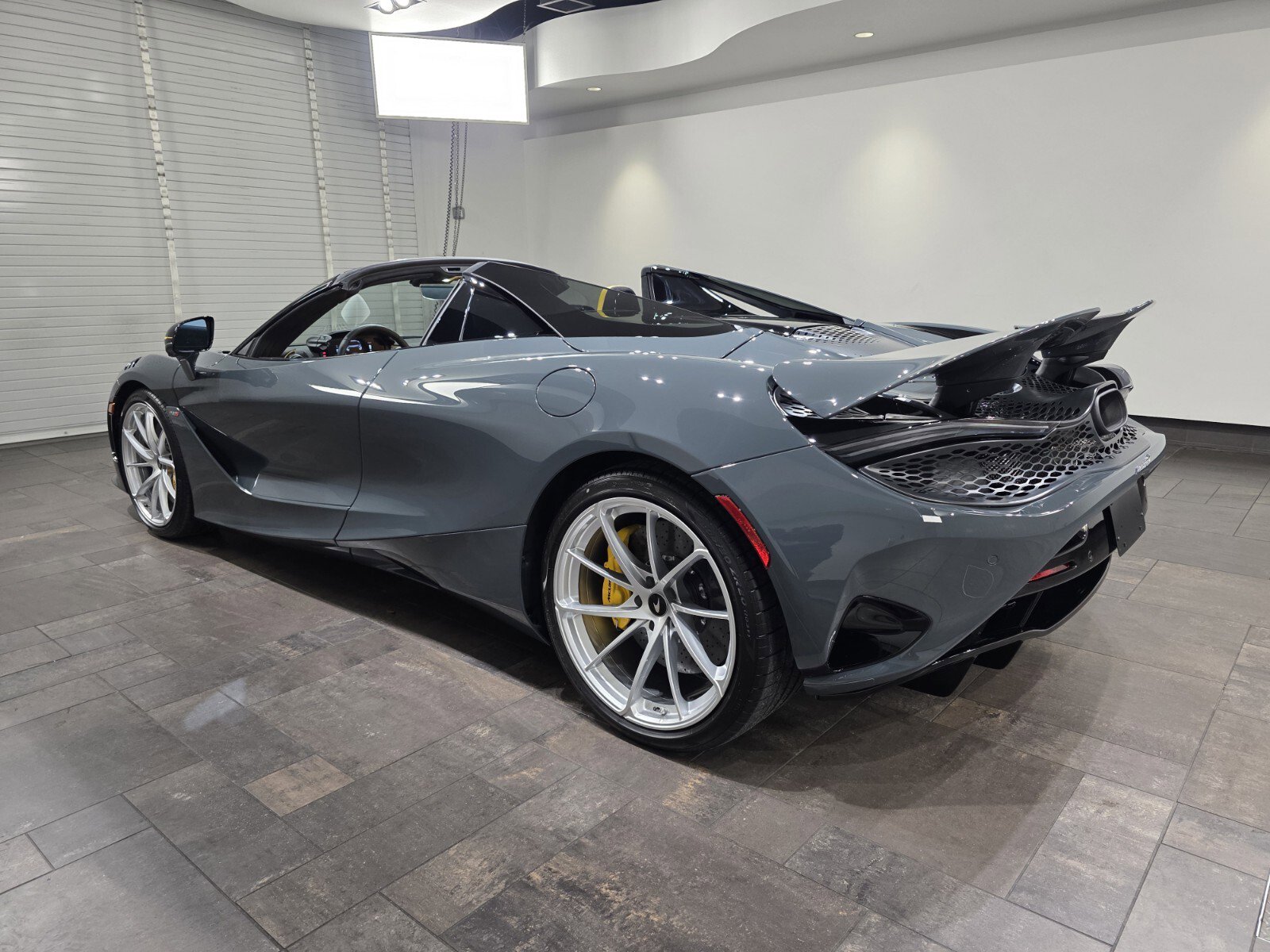 2026 Mclaren 750S Spider photo 4