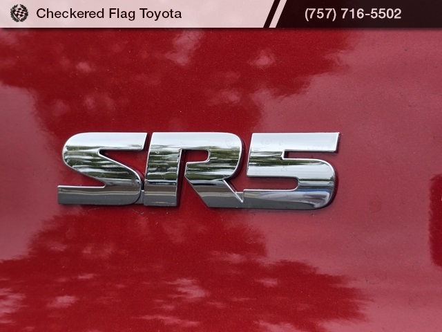 2024 Toyota 4Runner SR5 photo 17