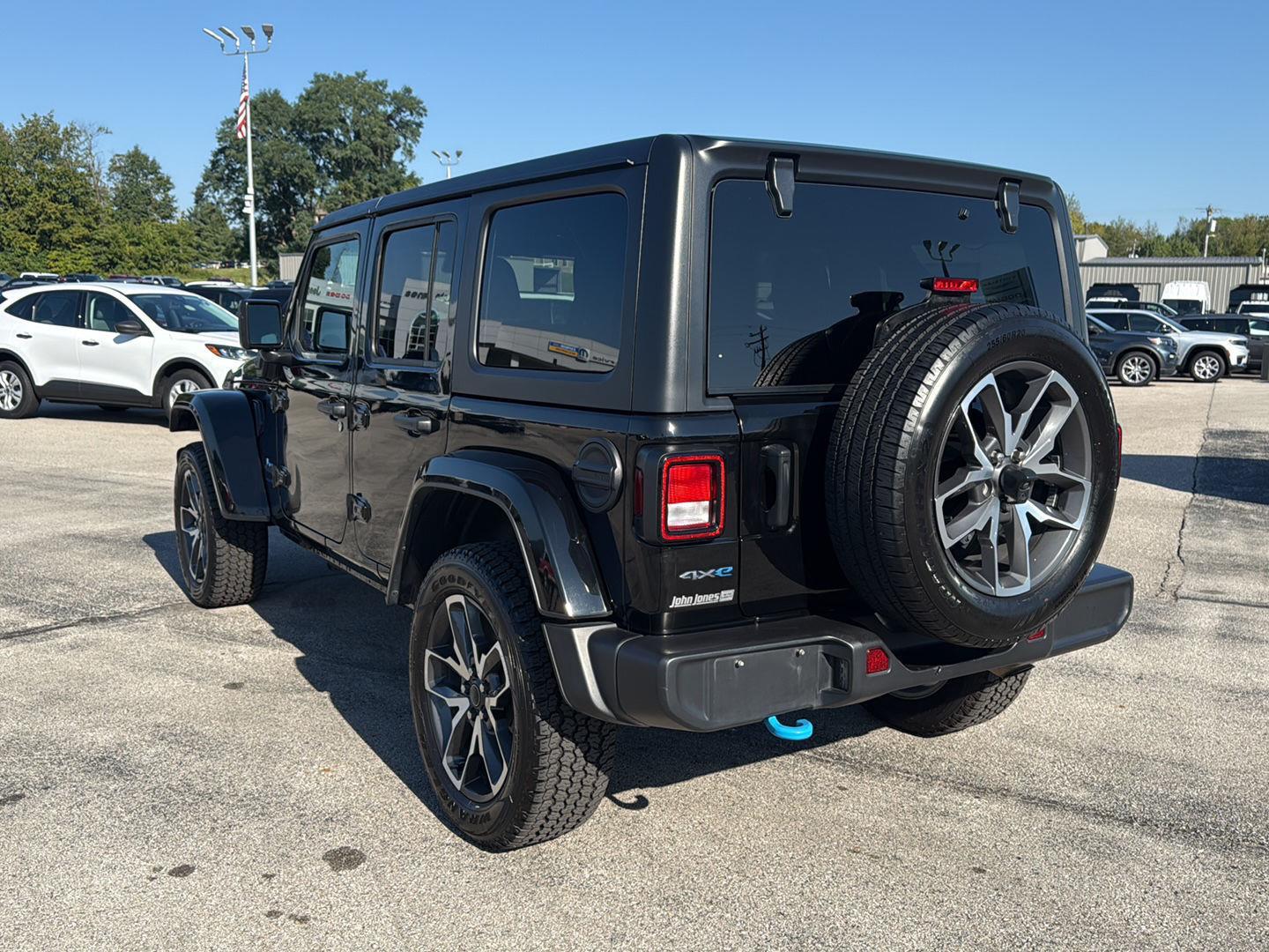 2024 Jeep Wrangler 4xe Sport S photo 13