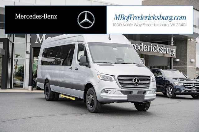 2025 Mercedes-Benz Sprinter Cargo Van Base's photo