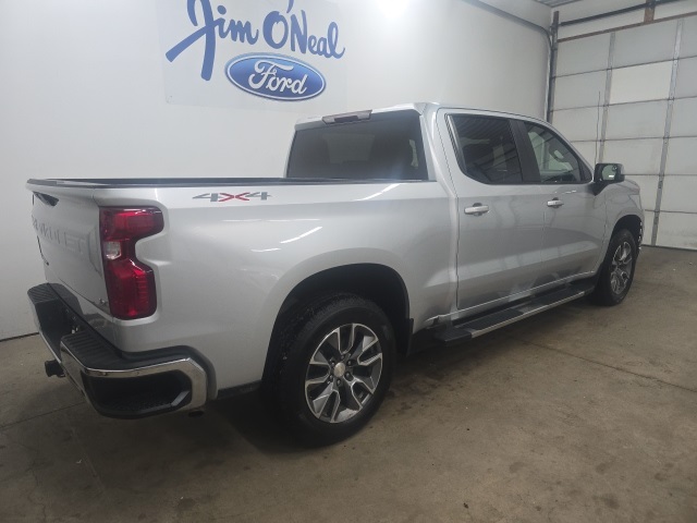 2022 Chevrolet Silverado 1500 LT photo 10