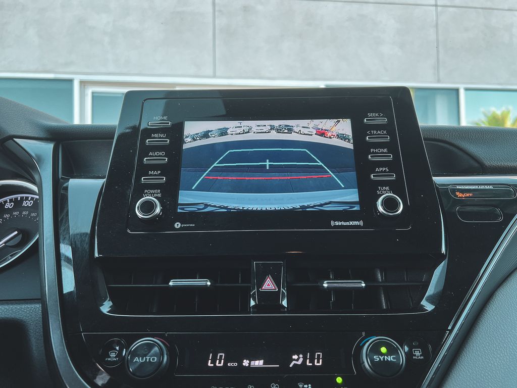 2023 Toyota Camry LE photo 18