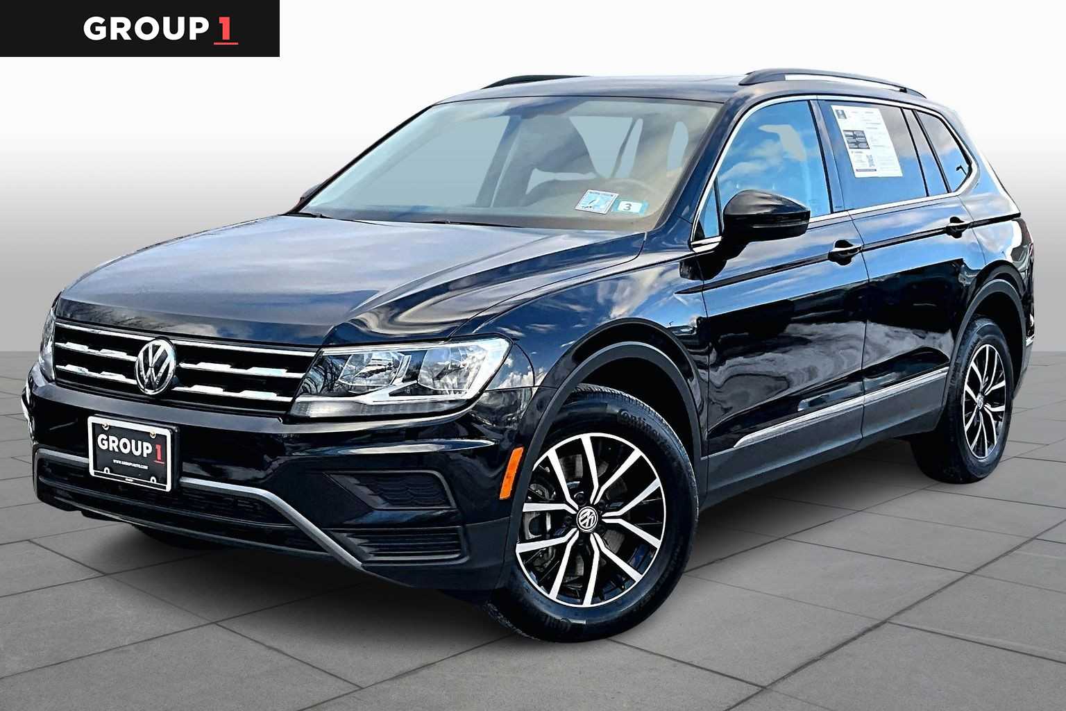 2021 Volkswagen Tiguan SE's photo