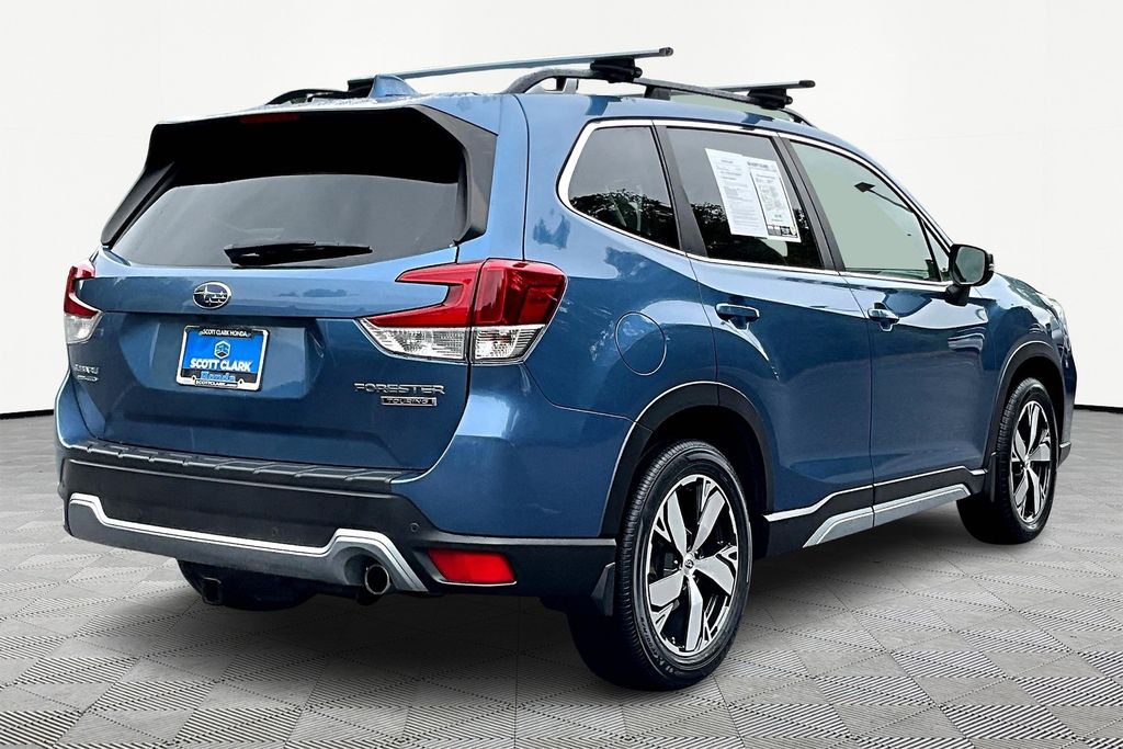 2021 Subaru Forester Touring photo 5