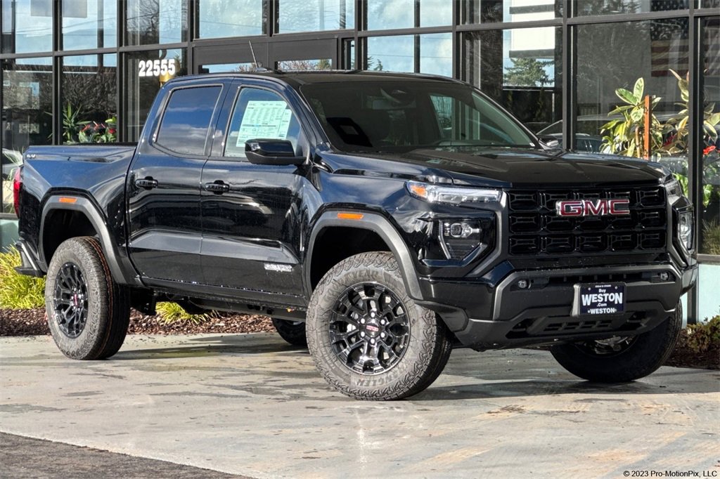2026 GMC Canyon Elevation's photo