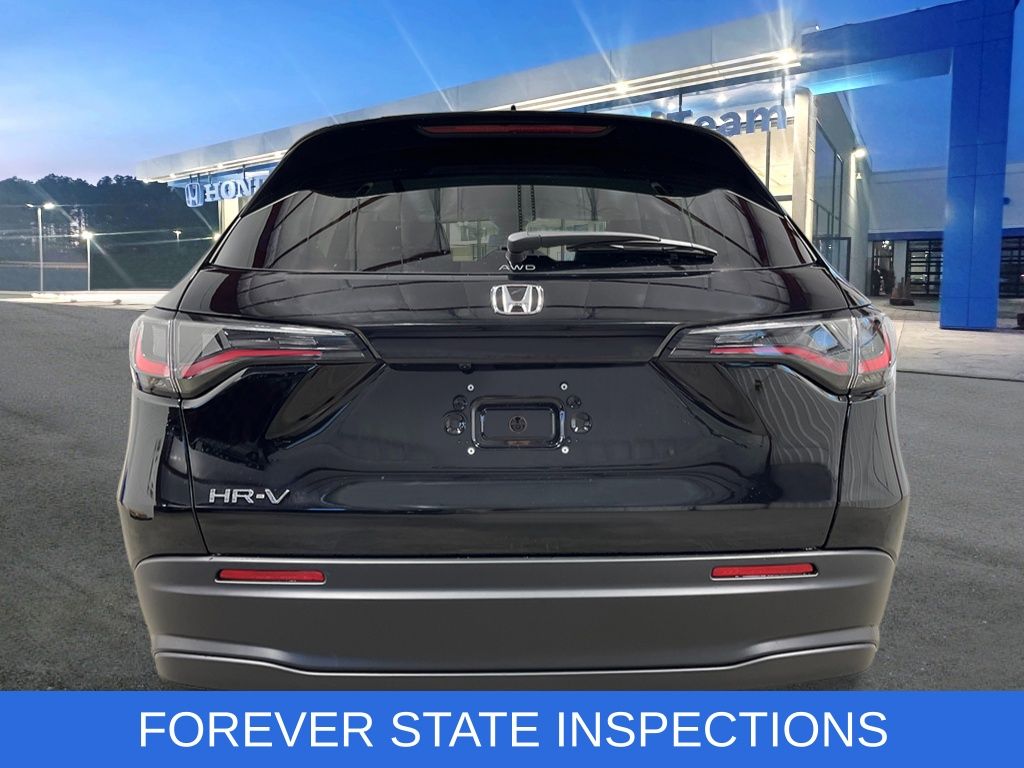 2026 Honda HR-V LX photo 3
