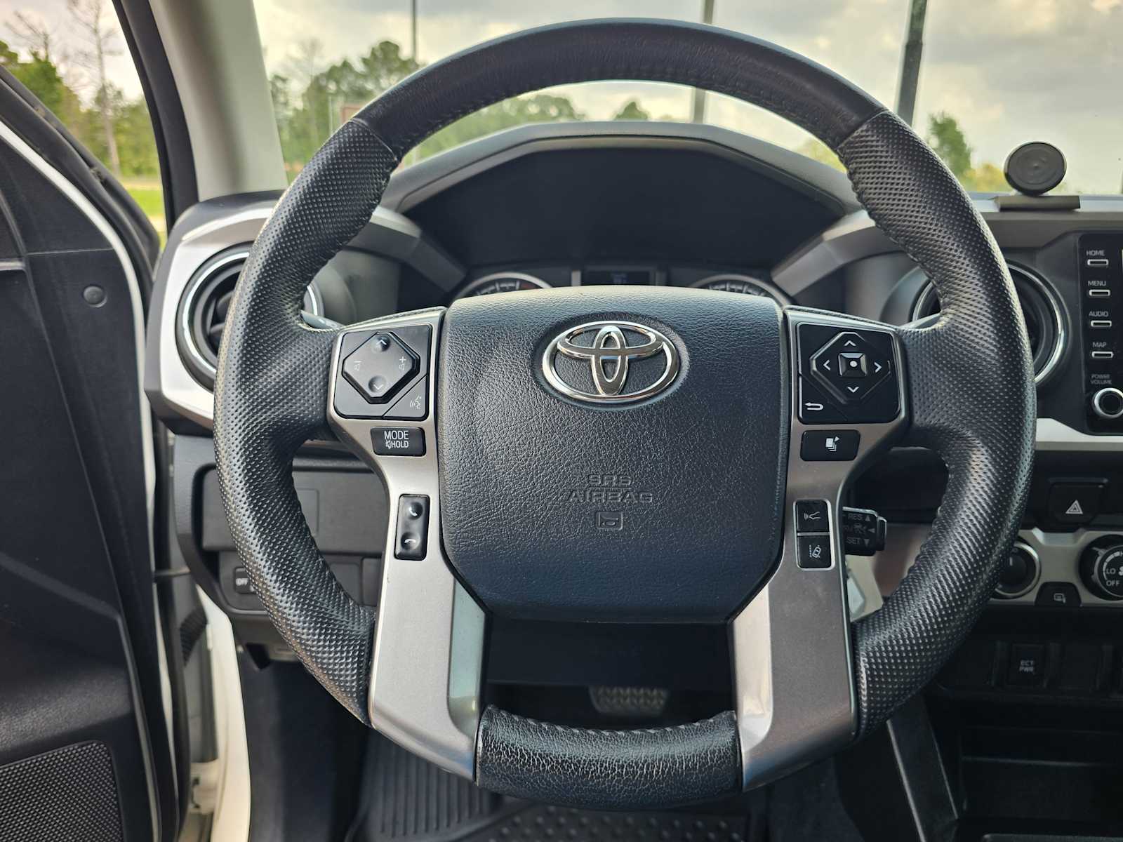 2020 Toyota Tacoma SR5 photo 17