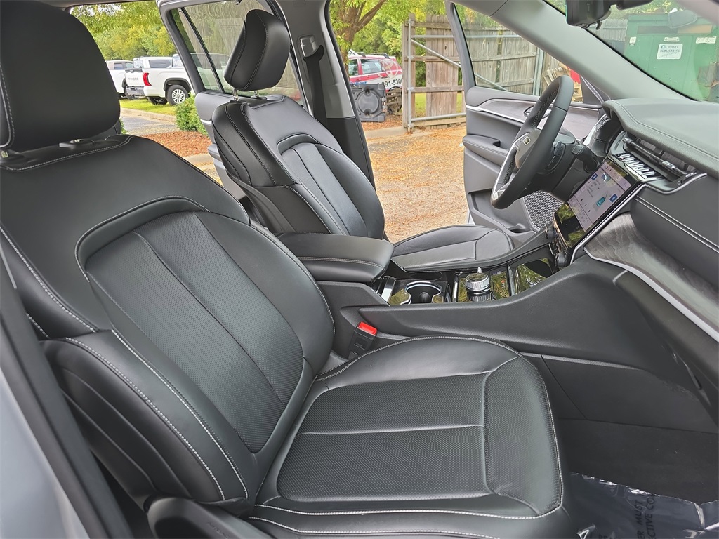 2023 Jeep Grand Cherokee Limited photo 10