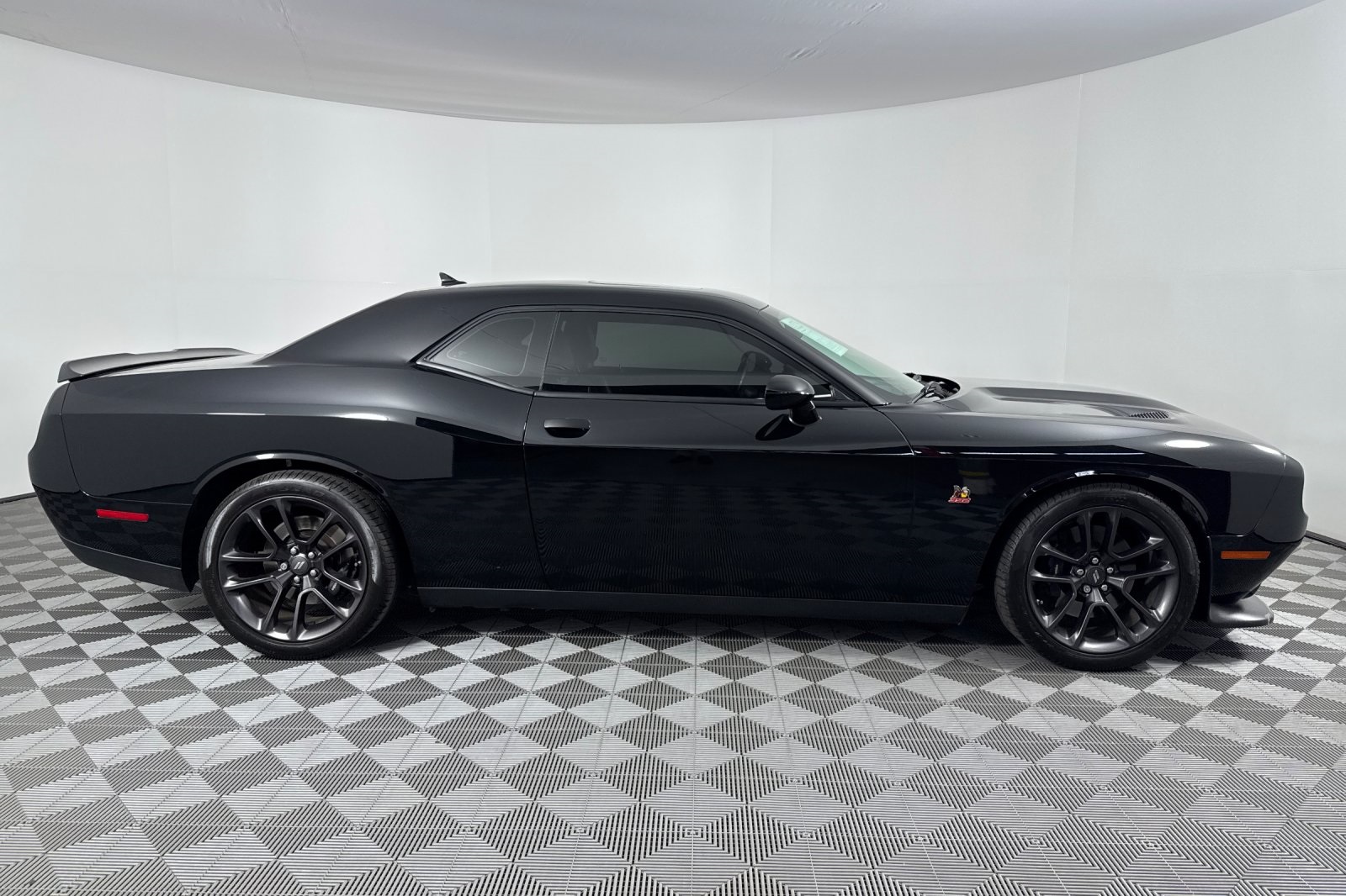 2021 Dodge Challenger R/T Scat Pack photo 3