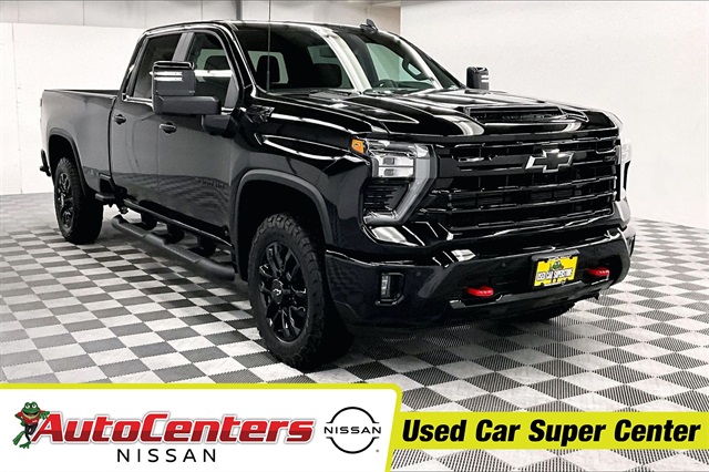 2025 Chevrolet Silverado 2500HD LT's photo