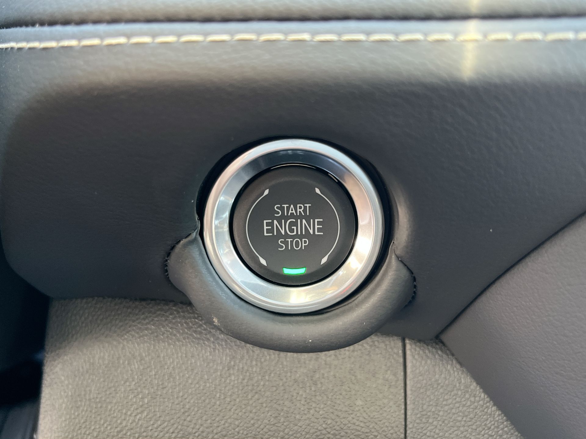 2025 Chevrolet Tahoe Premier photo 15