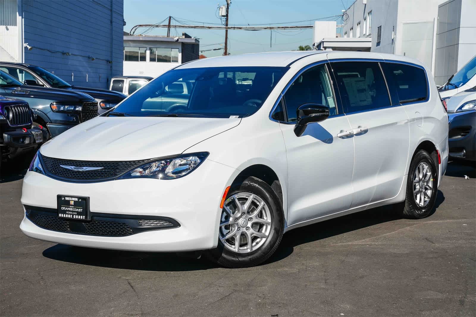 2026 Chrysler Voyager