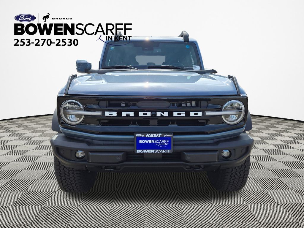 2025 Ford Bronco Outer Banks photo 2