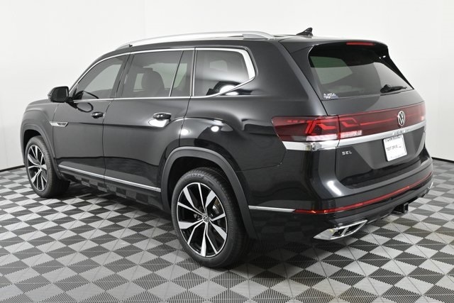 2025 Volkswagen Atlas SEL Premium R-Line photo 3