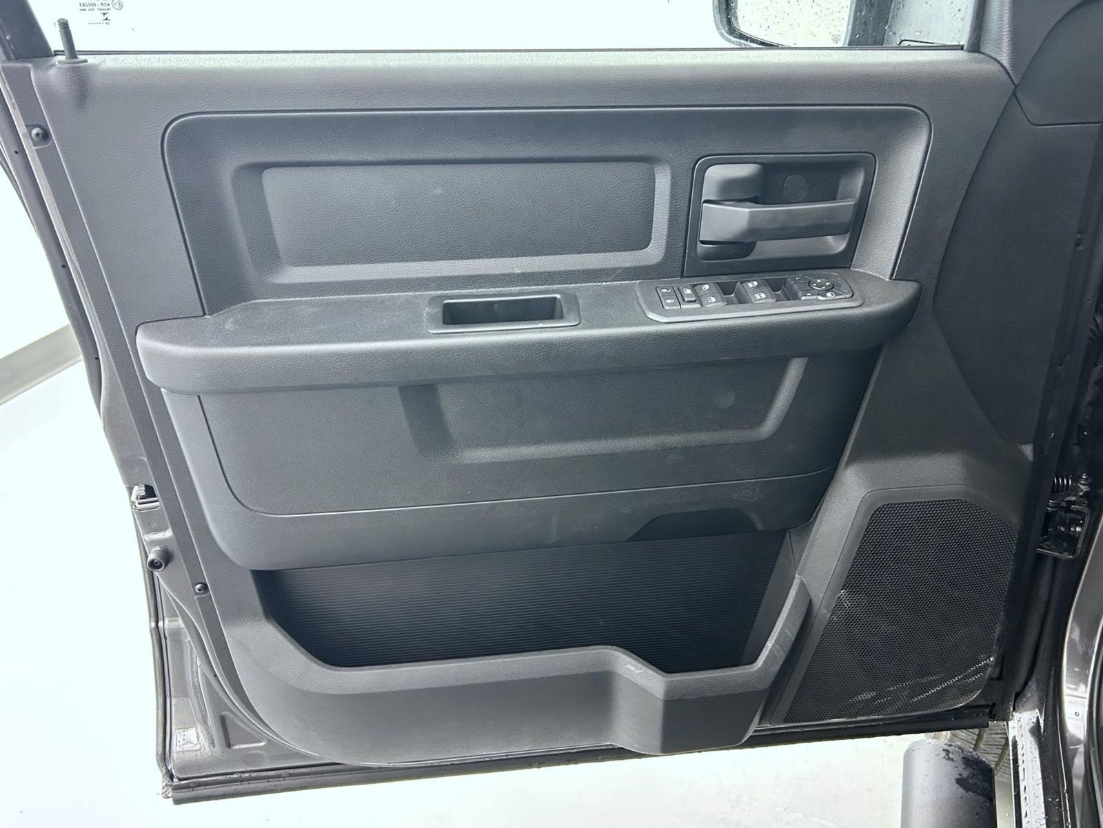 2026 Ram 2500 Tradesman photo 9