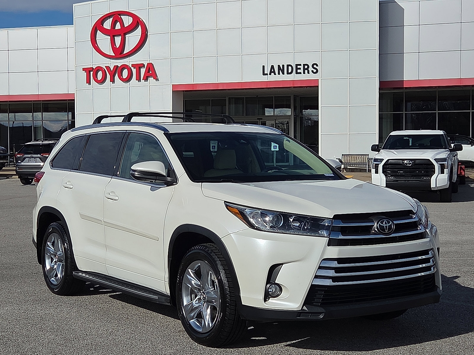2018 Toyota Highlander Limited's photo