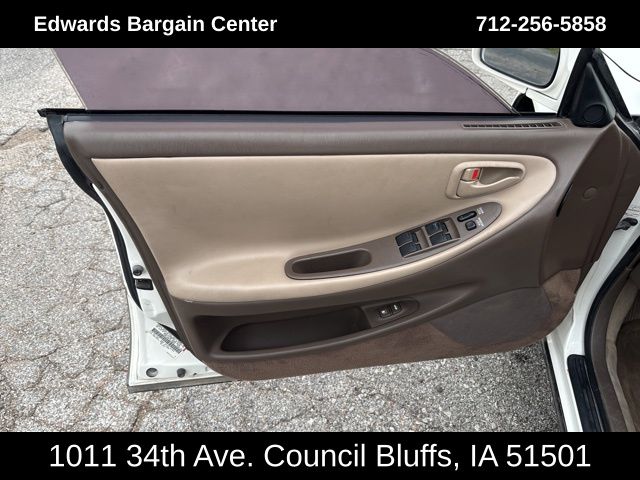 1996 Lexus ES 300 photo 15