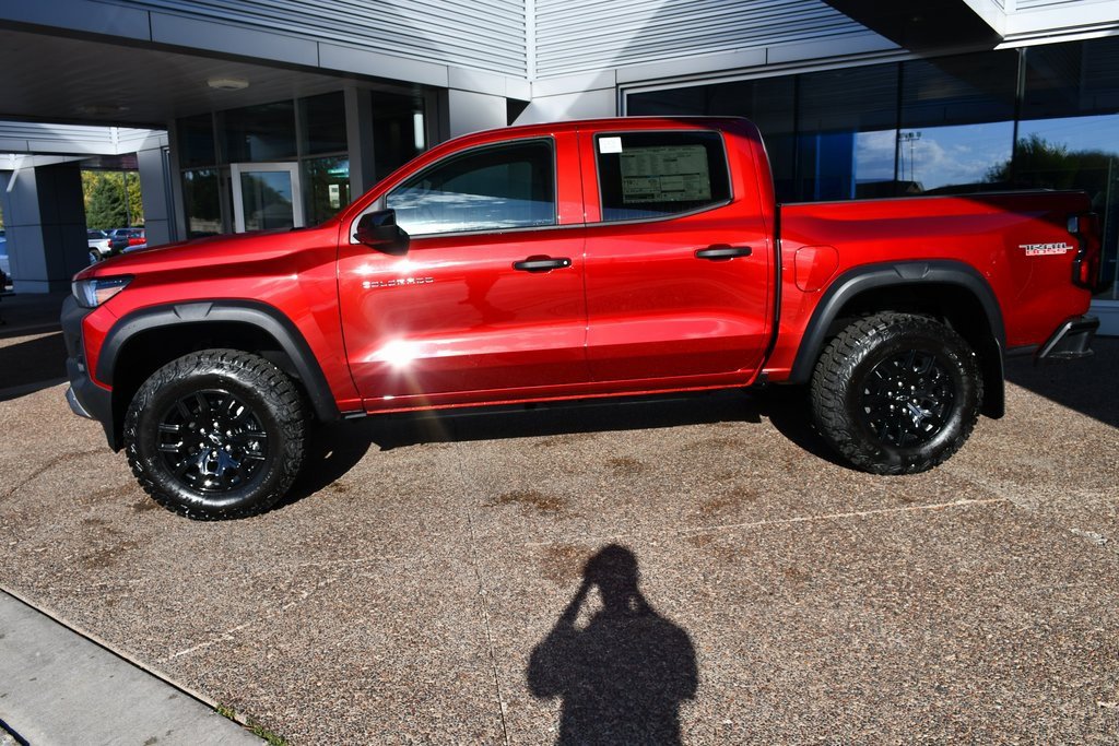 2026 Chevrolet Colorado Trail Boss photo 3