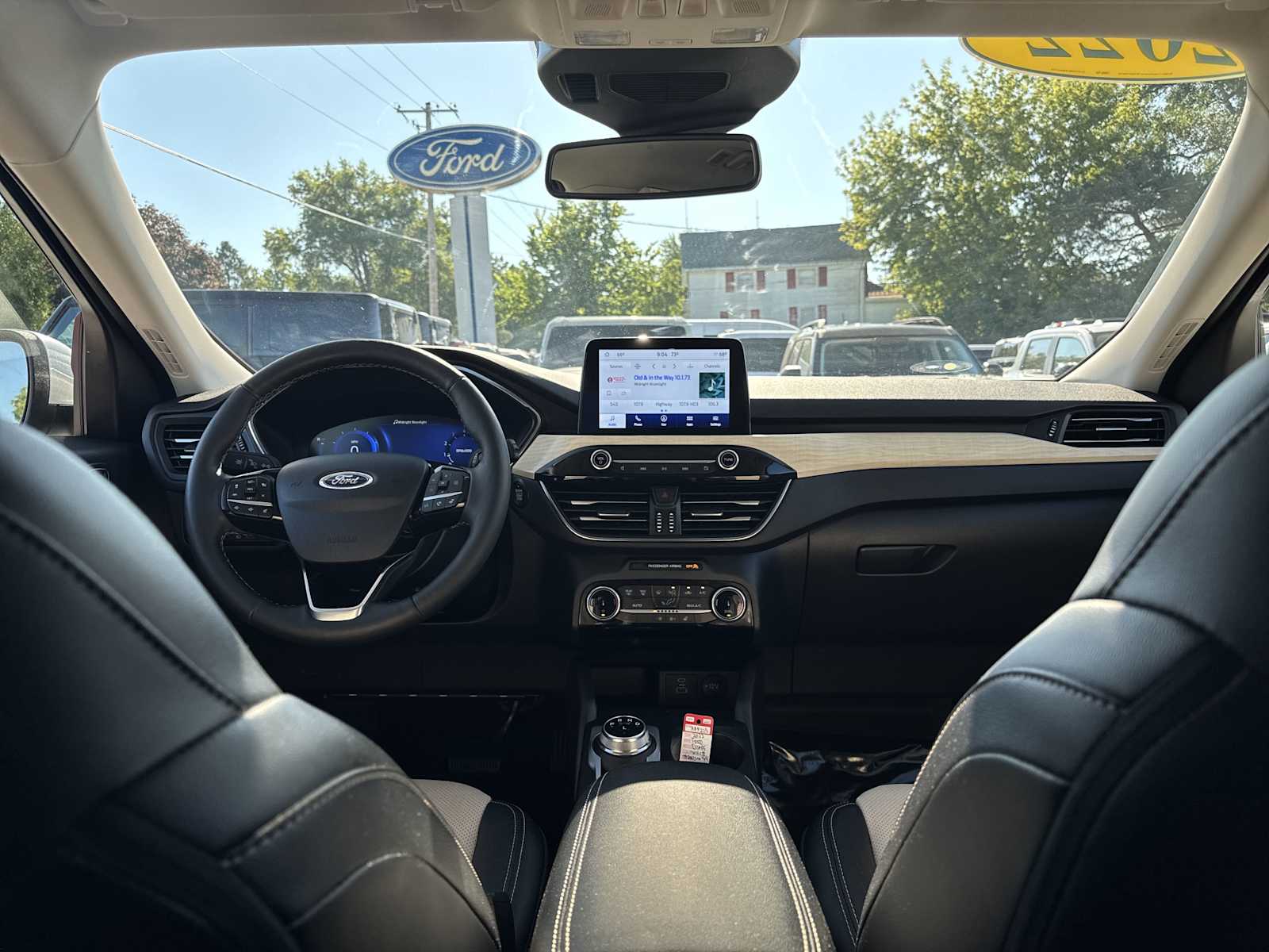 2022 Ford Escape Titanium photo 22