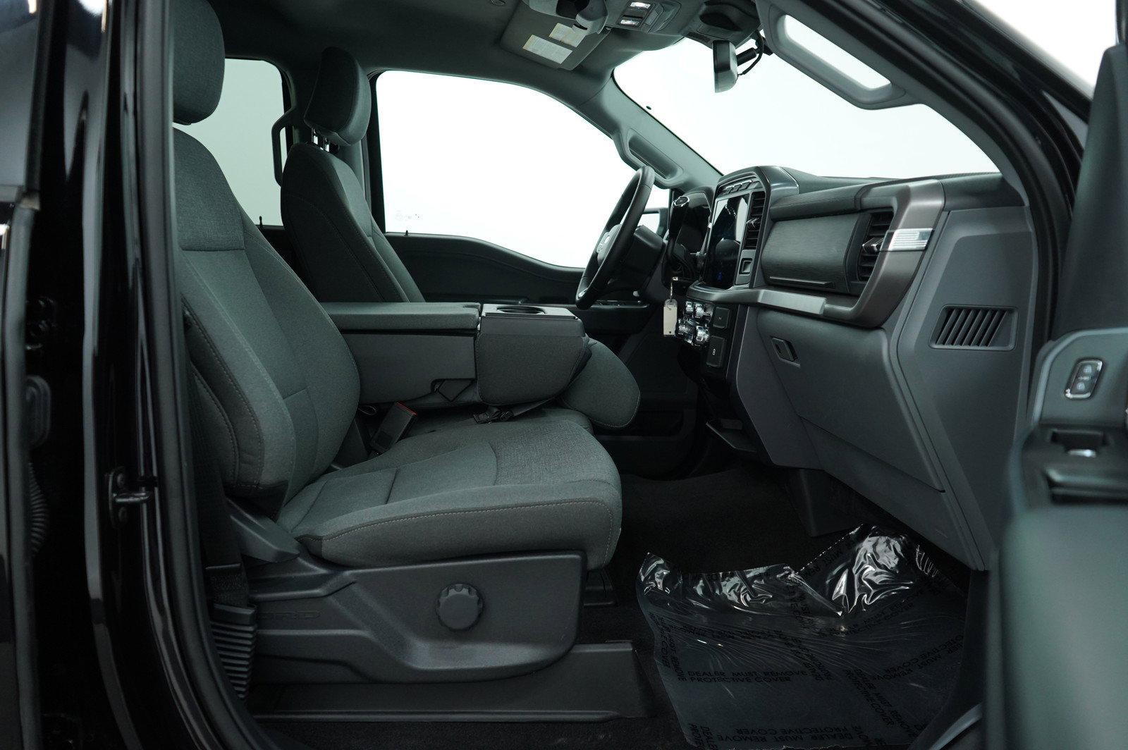 2024 Ford F-150 XLT photo 9